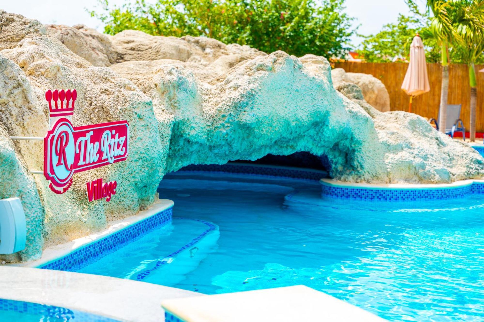 The Ritz Village (Adults Only) Віллемстад Екстер'єр фото
